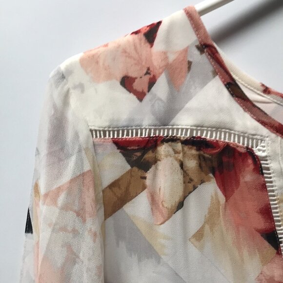 White House Black Market Zaida Boho Blouse in Ecru w/ Luscious - Picture 6 of 16